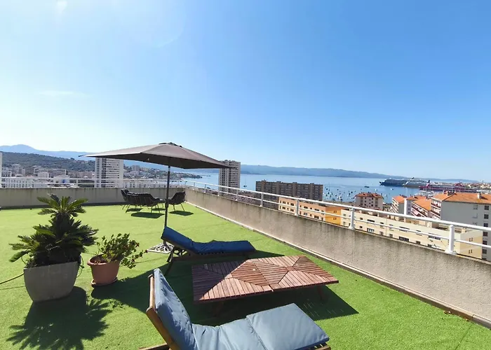 Bright Duplex - 360-degree View Of Apartment